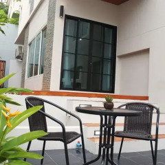 Отель Patong Hill House балкон