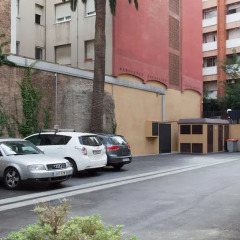 Отель Residencia Erasmus Gracia парковка