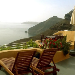 Отель Antithesis Caldera Cliff Santorini бассейн