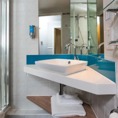 Отель Holiday Inn Express London Hammersmith 3* Стандартный номер с различными типами кроватей