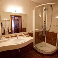 Отель Отельный комплекс Европейский Мариуполь ванная