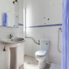 Отель Apartamentos Centro Conil Испания, Кониль-де-ла-Фронтера - отзывы, цены и фото номеров - забронировать отель Apartamentos Centro Conil онлайн ванная