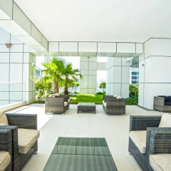 Отель Key One Homes Botanica Tower бассейн