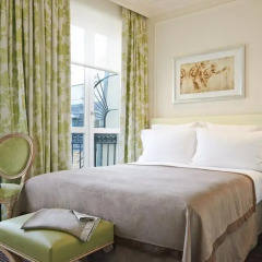 Отель Grand Hôtel Du Palais Royal 5* Улучшенный номер с различными типами кроватей фото 2