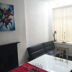Отель South Central Contractors Townhouse комната для гостей фото 4