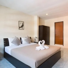 Отель Stefans Guesthouse 3* Стандартный семейный номер с двуспальной кроватью фото 4