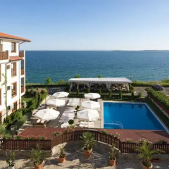 Апартаменты Mars Apartments In Tryavna Beach Complex бассейн фото 2