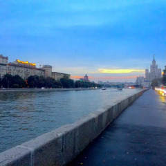 Moscow River Hostel Кровать в мужском общем номере с двухъярусной кроватью