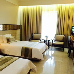 Indra Regent Hotel 4* Улучшенный номер с двуспальной кроватью фото 8