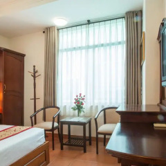 Ngoc Minh Hotel 2* Улучшенный номер с двуспальной кроватью фото 2