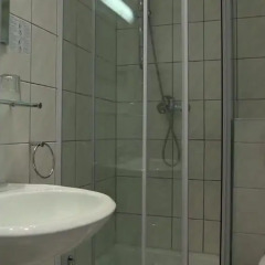 Отель Am Sendlinger Tor 3* Кровать в общем номере фото 10