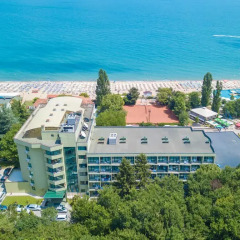 Отель Palm Beach Hotel- All Inclusive Болгария, Золотые пески - отзывы, цены и фото номеров - забронировать отель Palm Beach Hotel- All Inclusive онлайн пляж