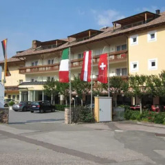 Hotel Weingarten Кальдаро-сулла-Страда-дель-Вино фото 7