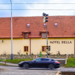 Hotel Bella городской автобус