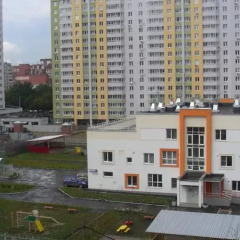Апартаменты Petal Lotus Apartments on Tsiolkovskogo балкон