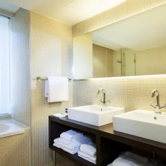 Отель Park Inn by Radisson Antwerpen ванная