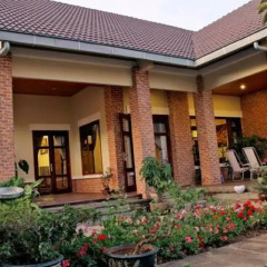 Отель Lam Vien Homestay Далат