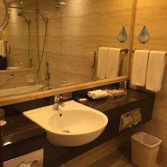 Отель Crowne Plaza Foshan 4* Улучшенный номер с 2 отдельными кроватями фото 4