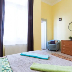 Отель Downtown Oasis Guesthouse Стандартный номер с двуспальной кроватью (общая ванная комната) фото 5