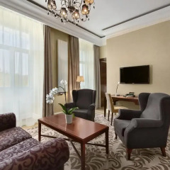 Grand Hotel Kempinski Vilnius 5* Улучшенный номер с 2 отдельными кроватями фото 2