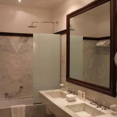 Hotel Lancaster Paris Champs-Elysées 5* Стандартный номер с различными типами кроватей фото 9
