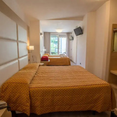 Отель Europa (Desenzano Del Garda) 3* Стандартный номер фото 2