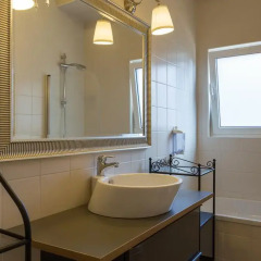 Отель LxRoller Premium Guesthouse ванная