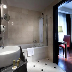 Hotel Eurostars International Palace 4* Улучшенный номер с различными типами кроватей фото 4
