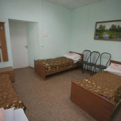 Гостиница Guest House Beryoza Стандартный семейный номер с разными типами кроватей (общая ванная комната)