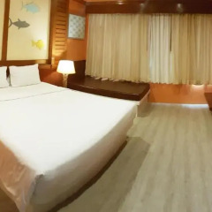Отель Baumanburi 4* Улучшенный номер с двуспальной кроватью фото 12