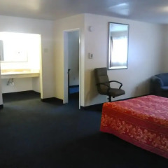 Отель Holiday Motel Oakdale комната для гостей