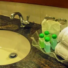 Отель Royal Ivory Sukhumvit Nana By Compass Hospitality Бангкок ванная