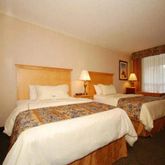 Red Lion Hotel Arlington Rosslyn Iwo Jima 2* Стандартный номер с различными типами кроватей фото 3