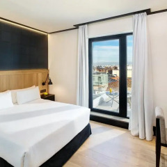 Отель H10 Puerta de Alcalá 4* Стандартный номер с двуспальной кроватью фото 12
