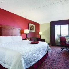 Отель Hampton Inn Frederick 3* Стандартный номер с различными типами кроватей