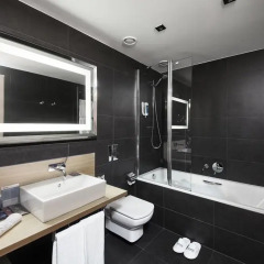 Отель Occidental Praha Five 4* Представительский номер с различными типами кроватей фото 4
