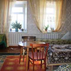 Отель Hostel Ilbirs Кыргызстан, Каракол - отзывы, цены и фото номеров - забронировать отель Hostel Ilbirs онлайн комната для гостей фото 2