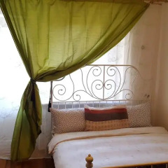 Отель Guest House in Old Town Стандартный номер с двуспальной кроватью фото 8