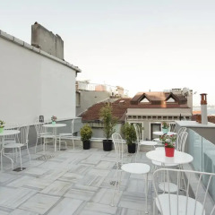 Downtown Istanbul Hostel Кровать в женском общем номере с двухъярусной кроватью фото 13