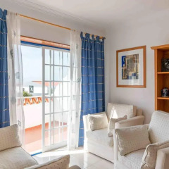 Отель Feels Like Home - Ericeira Flat комната для гостей