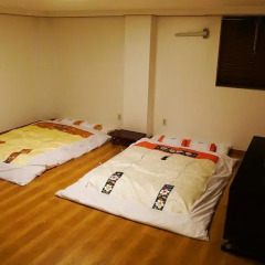Sieoso Hotel - Hostel Стандартный семейный номер с различными типами кроватей фото 9