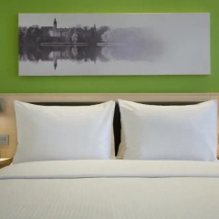 Отель Hampton by Hilton Minsk City Center Минск комната для гостей фото 5