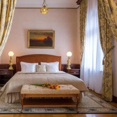 Гостиница Метрополь 5* Улучшенный номер двуспальная кровать