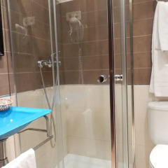 Hotel Ingles Стандартный номер с различными типами кроватей фото 11
