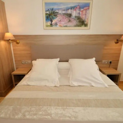 Hotel Parisien 2* Улучшенный номер с двуспальной кроватью фото 3