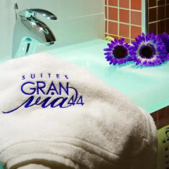 Отель Suites Gran Via 44 Apartahotel 4* Люкс с различными типами кроватей фото 9