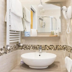 Отель Domus Trevi 3* Стандартный номер с различными типами кроватей фото 10