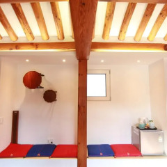 Отель Dahmsojung Hanok Guesthouse Южная Корея, Сеул - отзывы, цены и фото номеров - забронировать отель Dahmsojung Hanok Guesthouse онлайн сейф в номере