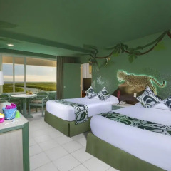Oasis Palm Hotel 3* Стандартный семейный номер с различными типами кроватей