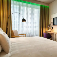 NYX Hotel Milan by Leonardo Hotels Стандартный номер с двуспальной кроватью фото 9